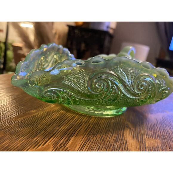 Antique 1906 EAPG Northwoods Green Opalescent Triangular Knappy Dish - Picture 2 of 8